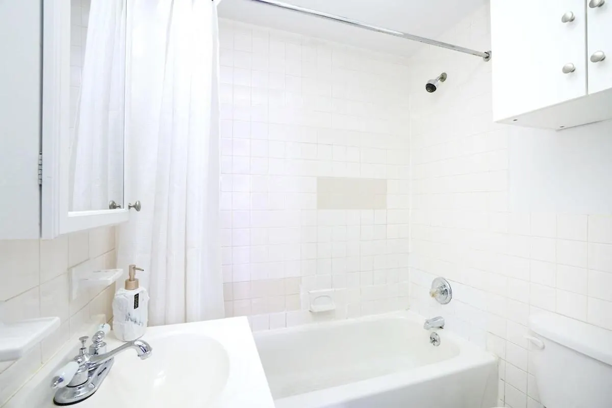 83-2Fe Ues Central Park Newly Furnished Studio Nova Iorque